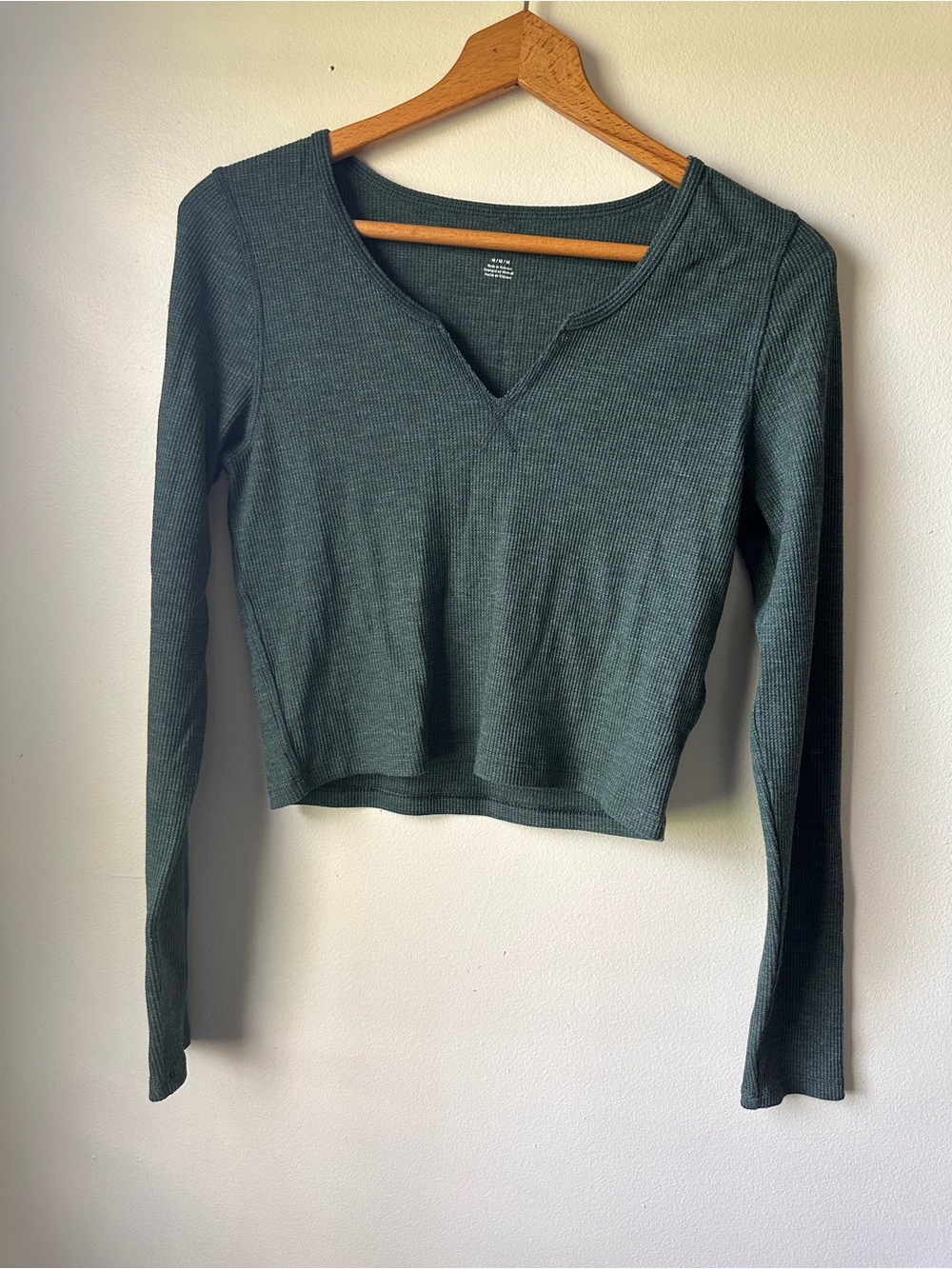 American Eagle Outfitters Forest Green Waffle V-Neck Long-Sleeve Crop Top